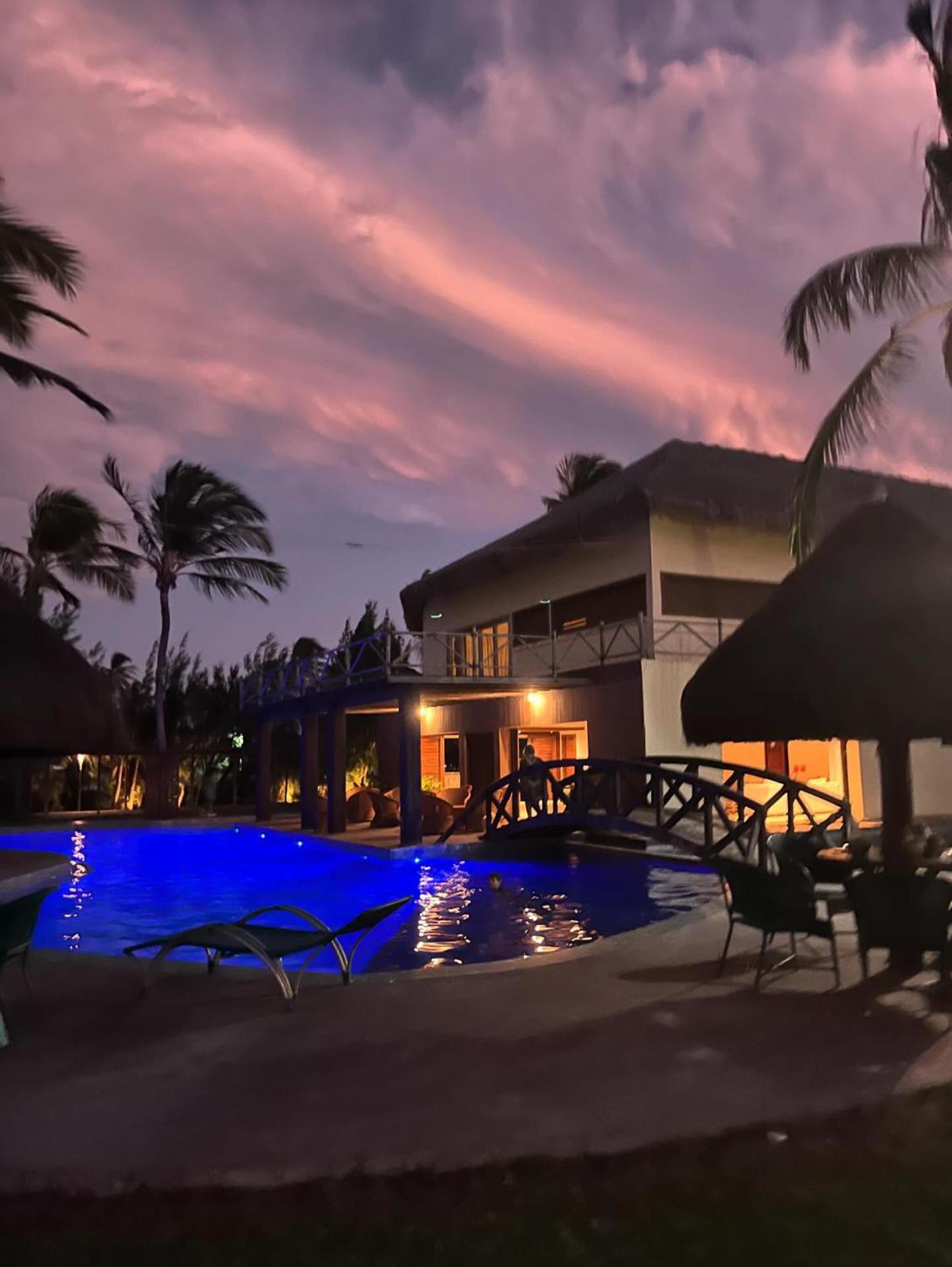 Hotel Casa Do Mar Icapui Bagian luar foto